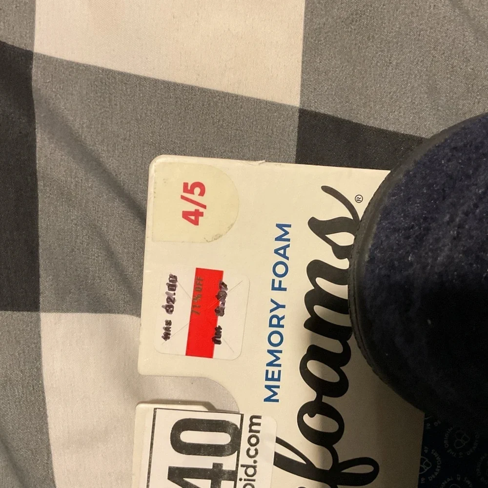 Dearfoams Kids Slippers in Navy and Cream